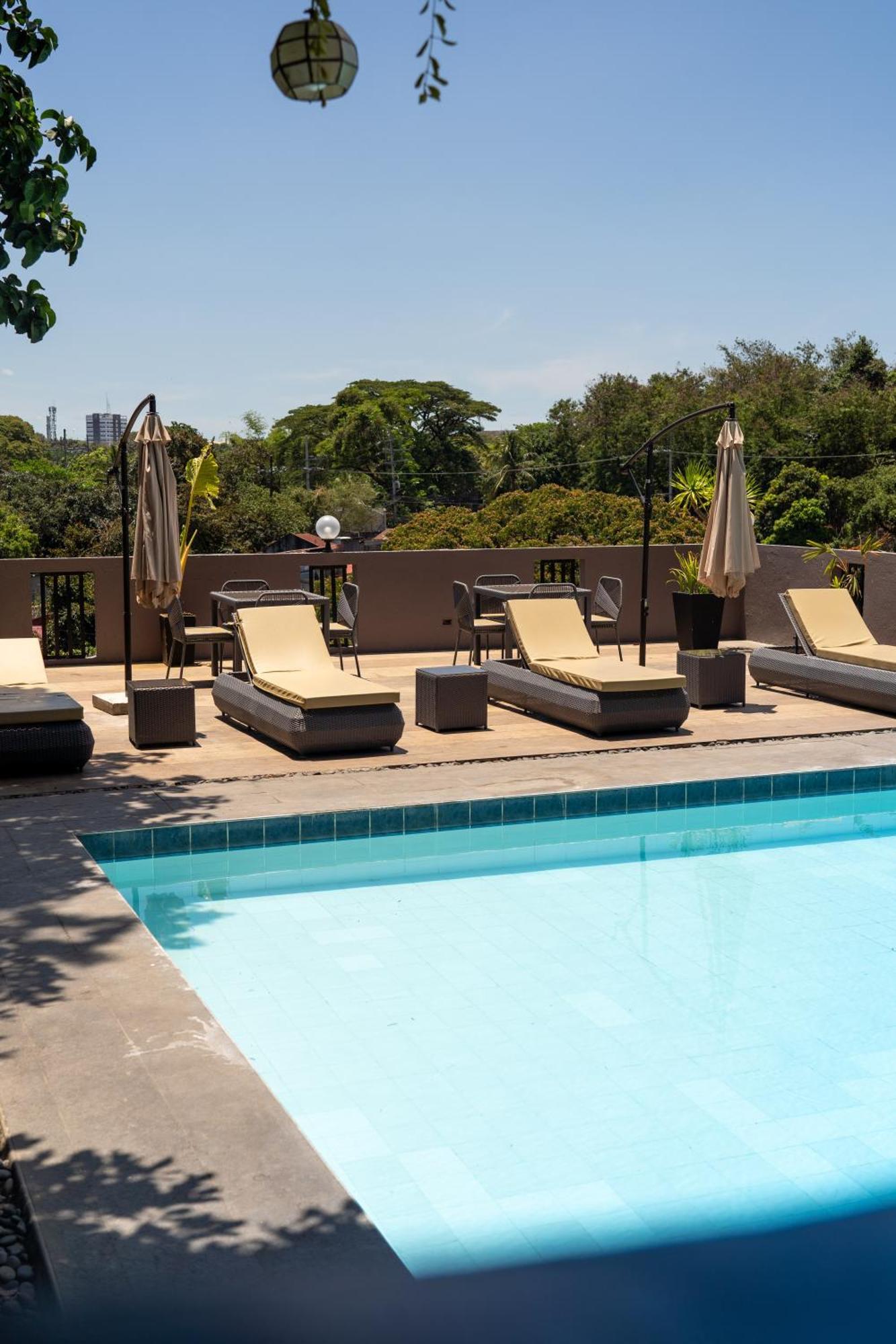 Altaroca Mountain Resort Antipolo Eksteriør bilde